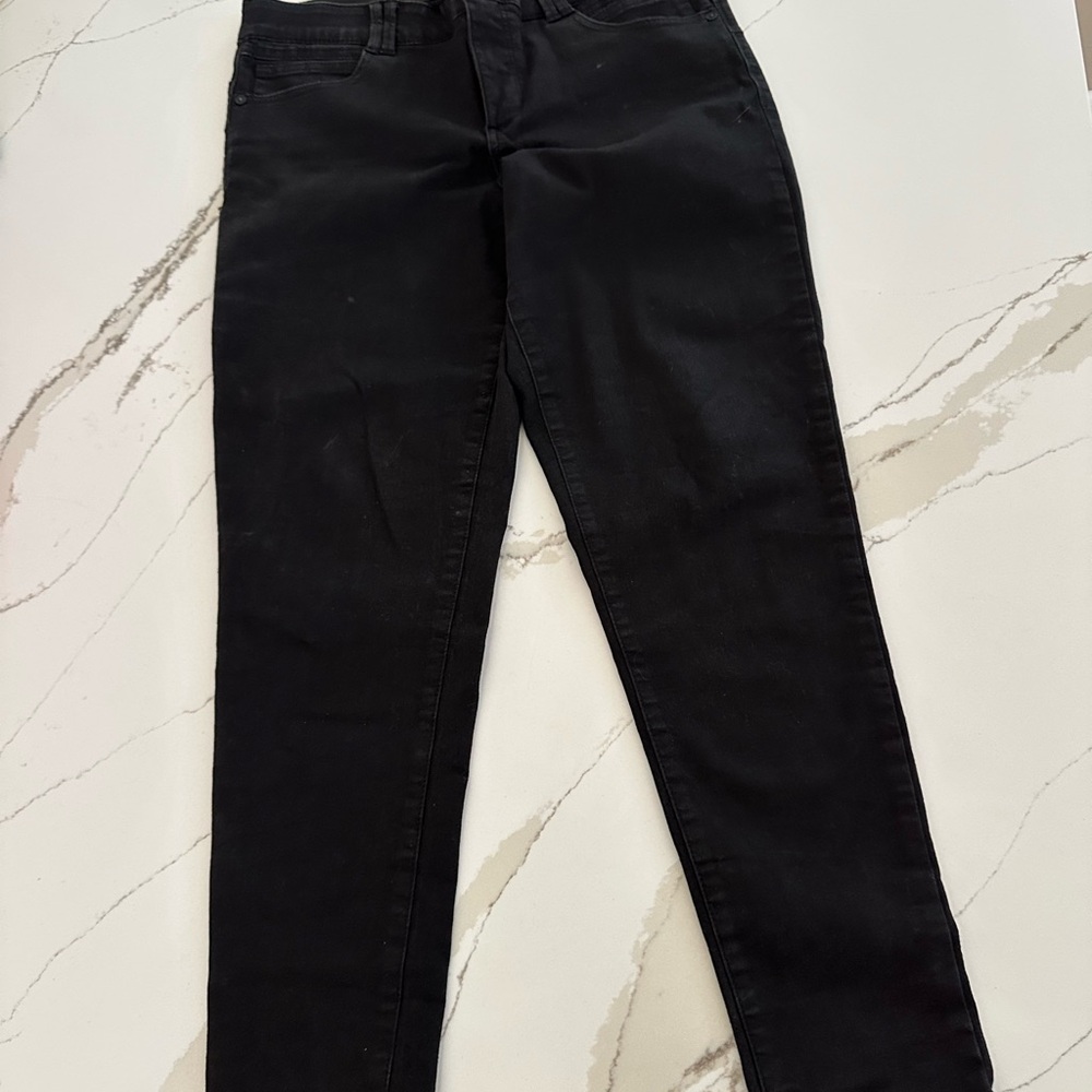 Democracy Women's Black Skinny Jeans